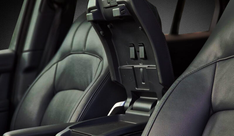 
								Range Rover Vogue full									