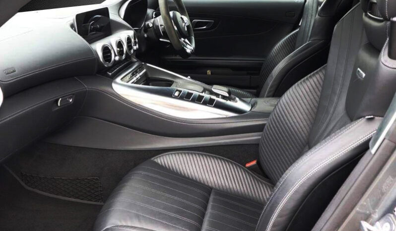 
								Mercedes AMG GT Convertible full									
