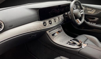 
									Mercedes E300 Cabriolet AMG Line full								