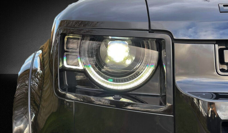 
								Land Rover Defender 110 (Urban Edition) full									