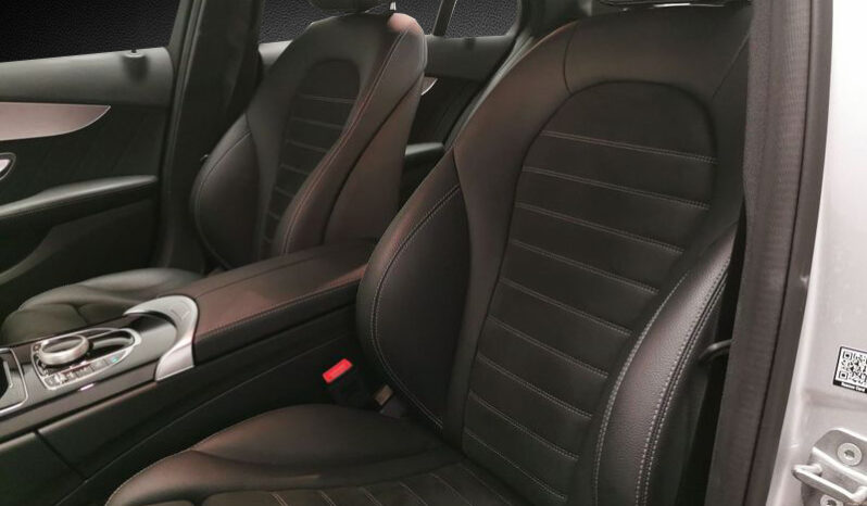 
								Mercedes C300 AMG Line full									