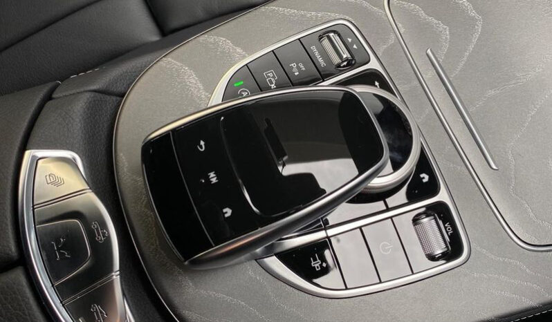 
								Mercedes E300 Cabriolet AMG Line full									
