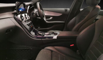 
									Mercedes C300 AMG Line full								